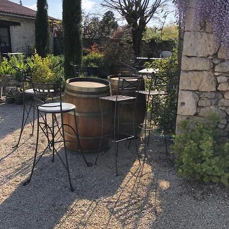 Semesterbostad Les Des Chats - Reservation De La Maison Des Chats Et De La Grange *